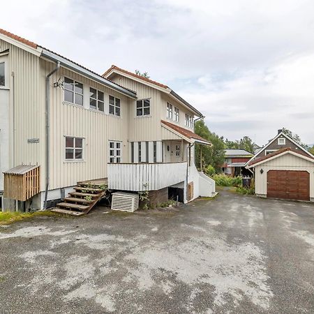 Central Large Modern House With A View Tromso Ngoại thất bức ảnh